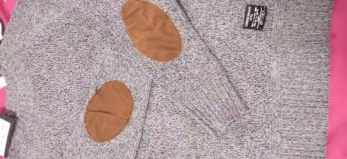 Customer photo review of 2021 Men Pullover Sweater