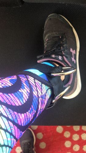 Customer photo review of Tobilleras Patadas de Glúteos Psicodelic