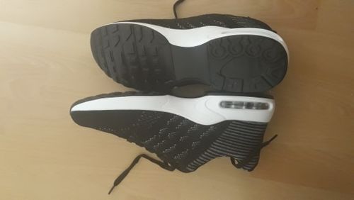 Customer photo review of Baskets RUNNING Confortable