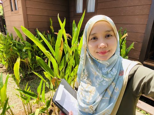 Customer photo review of Long Shawl Mixed Satin Silk XENA