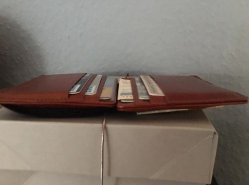 Customer photo review of Flap Boy Slim - Magic Wallet without Coin Pocket