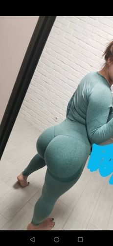 Customer photo review of Push-up & Anti-cellulite Leggings | GREEN