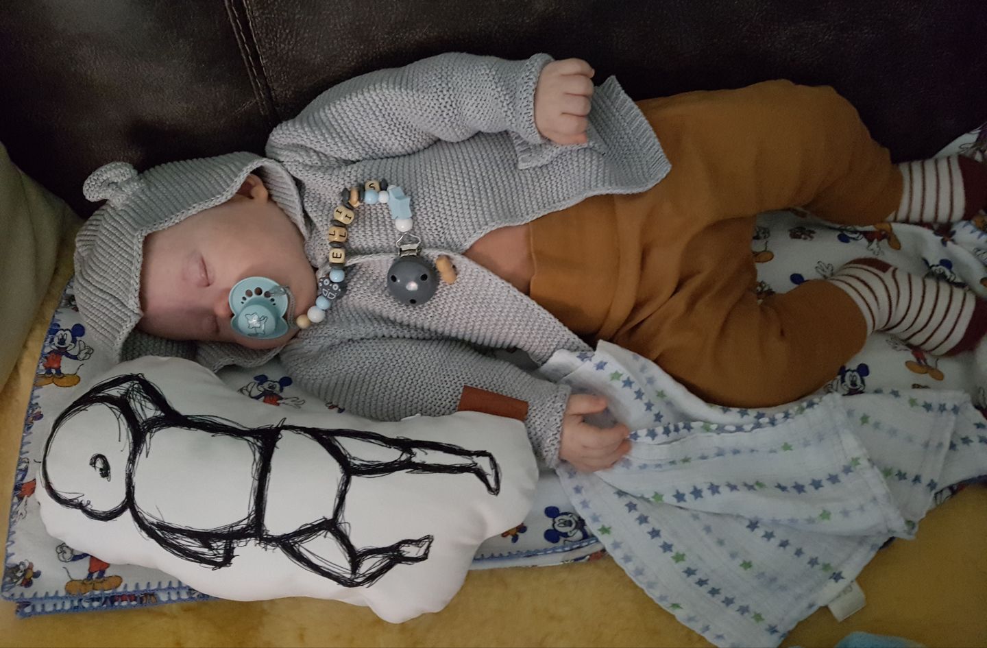 Customer photo review of BABYKISSEN SCRIBBLE TWO