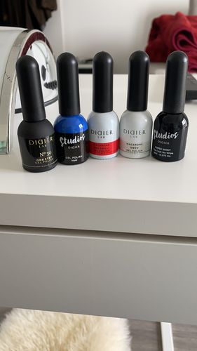 Customer photo review of Gel Polish Didier Lab Macarons Oreo 10ml