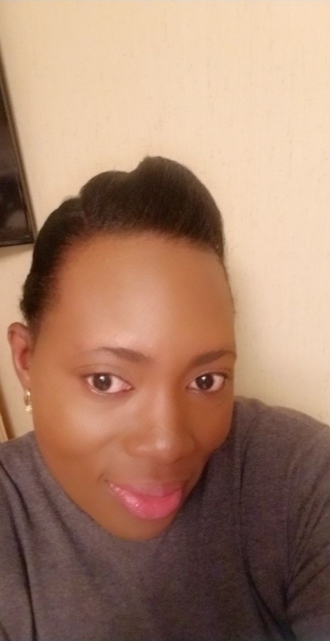 Customer photo review of Fair and White Exclusive Body Lotion with Pure Vitamin "C" 500ml 16.9 fl oz