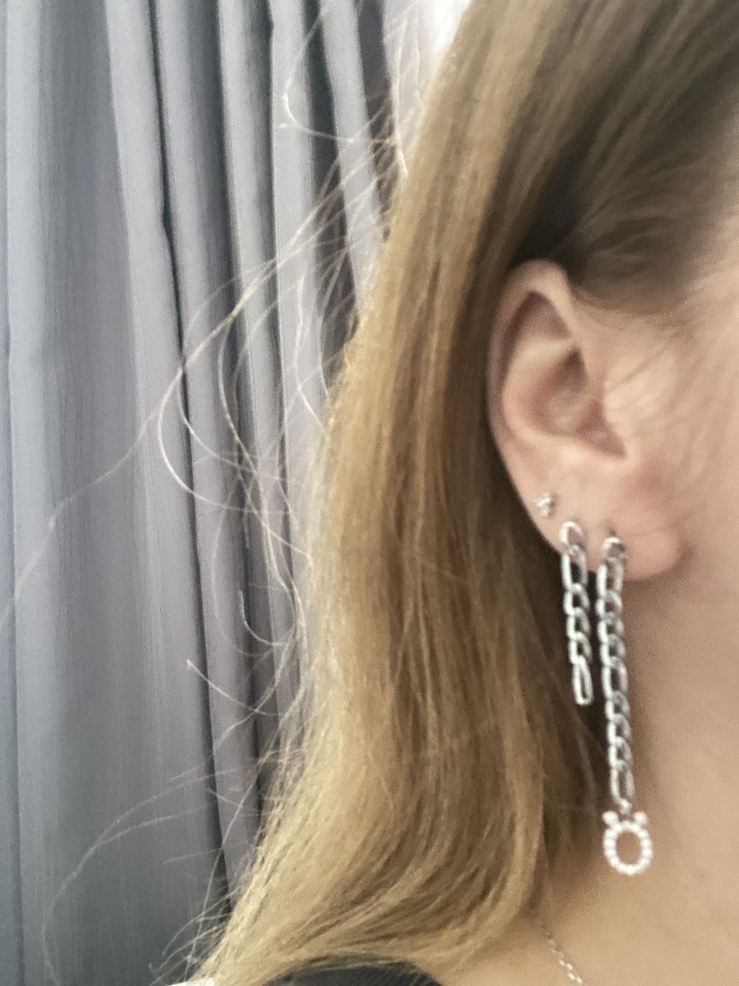 Customer photo review of Three Stones Ohrstecker | Titan