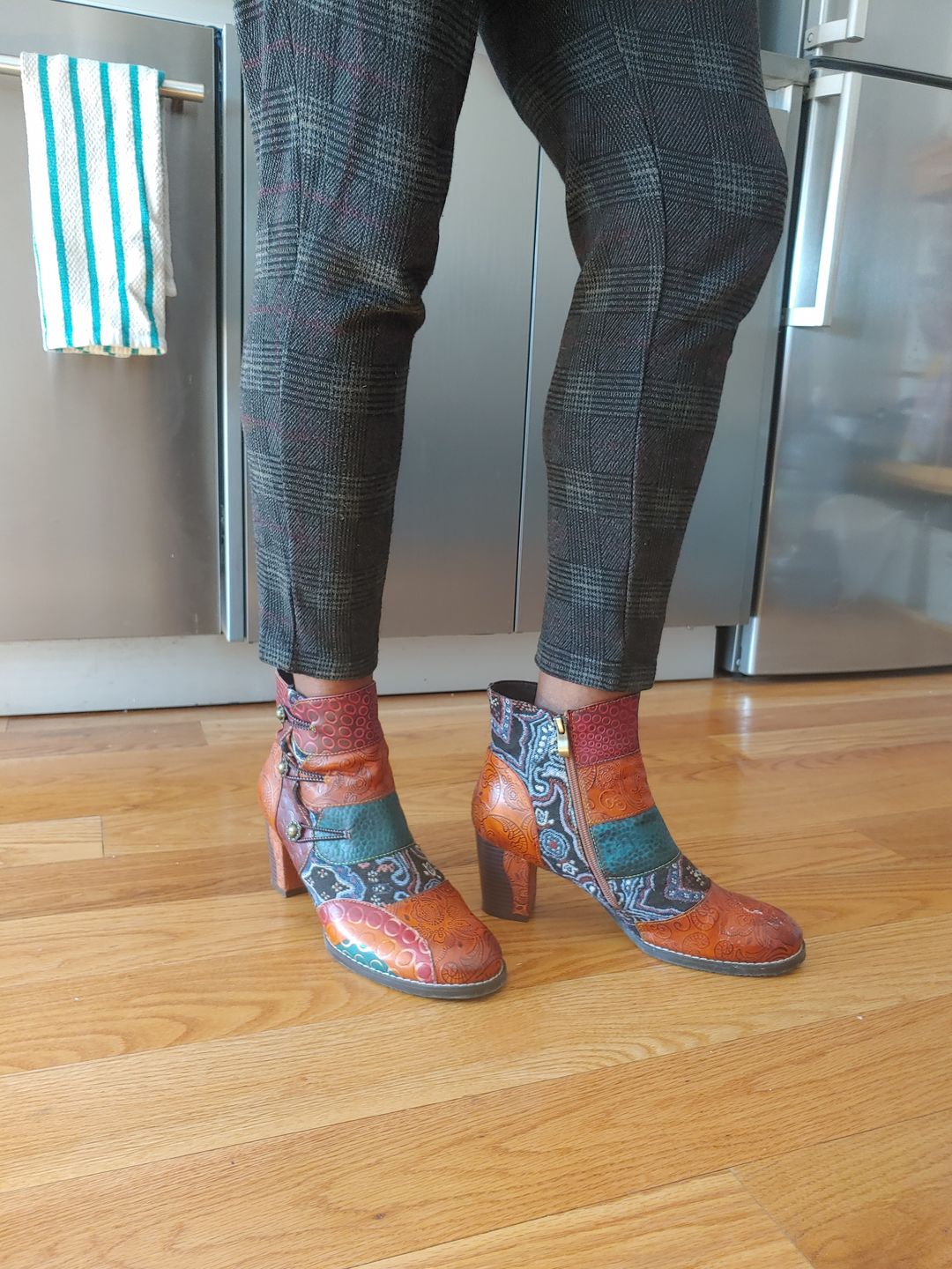 Customer photo review of Handmade Leather Stitching Jacquard Craft Boots