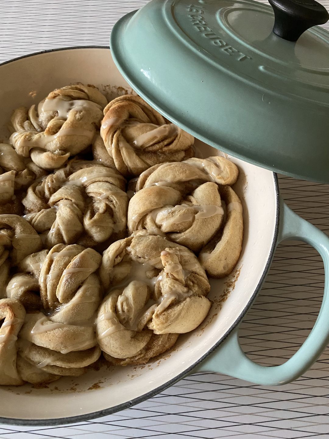 Customer photo review of Le Creuset Signature Cast Iron 3.7 QT (3.5L) Braiser