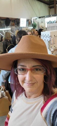 Customer photo review of Sammie Self Belt Hat