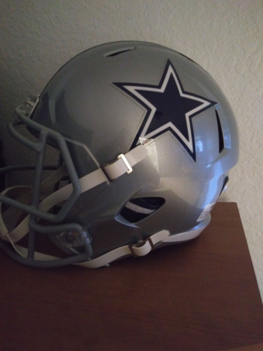 Customer photo review of Dallas Cowboys Riddell Speed Full Size Replica Football Helmet