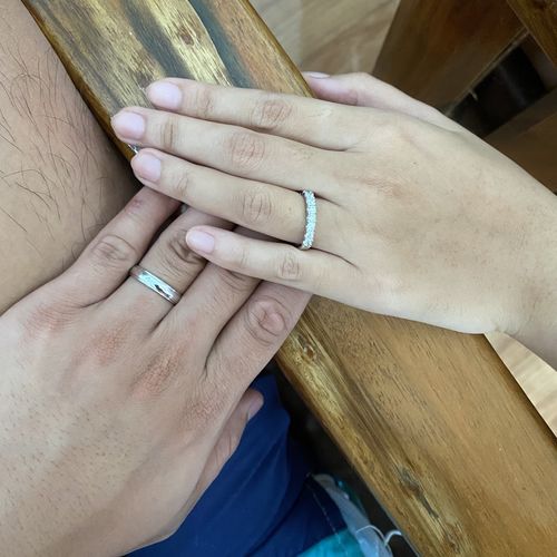 Customer photo review of Minimalist Tres Wedding Rings