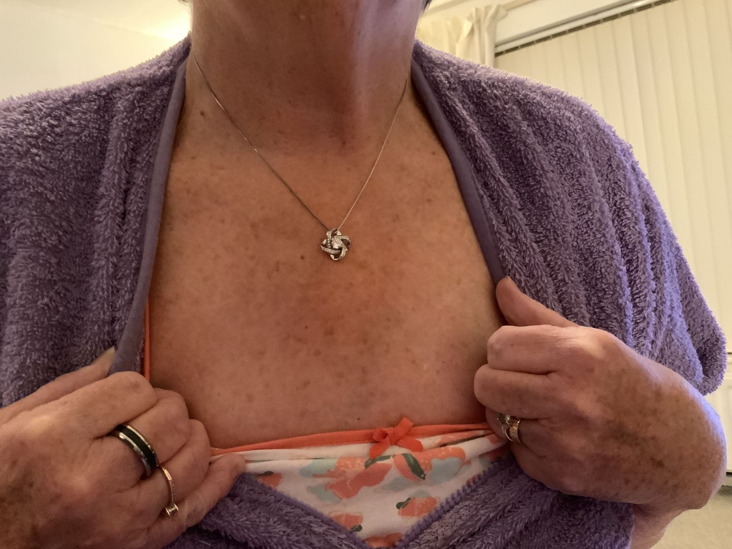 Customer photo review of "To my Wife" - Silver Love knot necklace