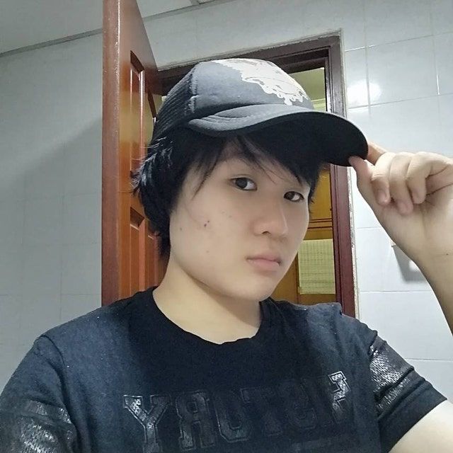 Customer photo review of Men Black Short Straight Fringe-Bangs Pixie Cosplay Wig