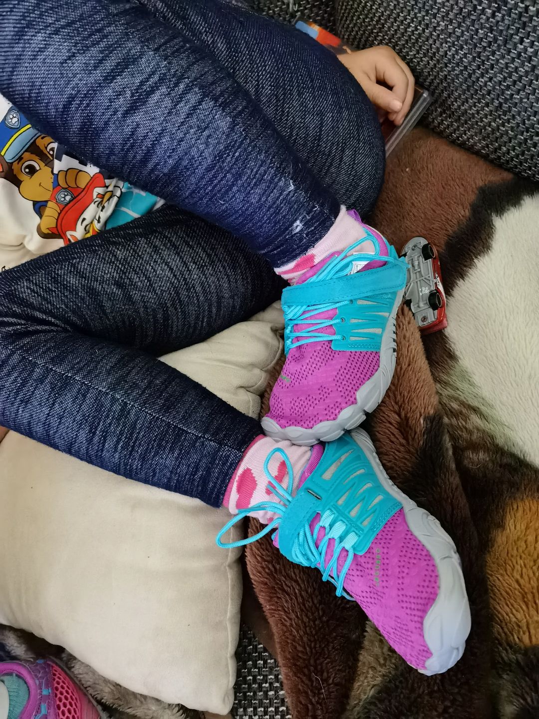 Customer photo review of SAGUARO Damen Reflektierend Barfußschuhe A059