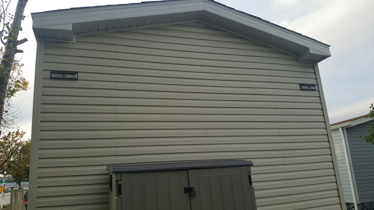 Customer photo review of 118 LED Solar Light 1000 Lumens