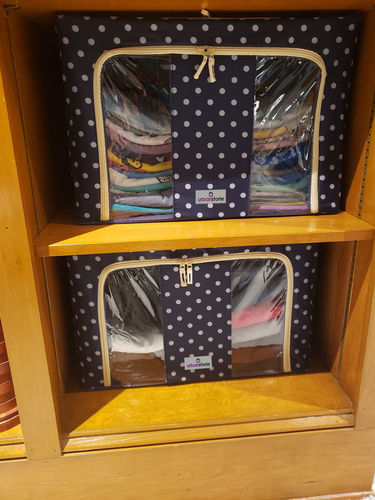 Customer photo review of UrbanStorie® Foldable Closet Storage Boxes, Store your Clothes, Sarees, Blankets, Winter Items.