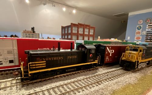 Customer photo review of Rapido Trains 27544 EMD SW1200: Northern Pacific #130 (Type A Trucks), DCC & Sound, HO