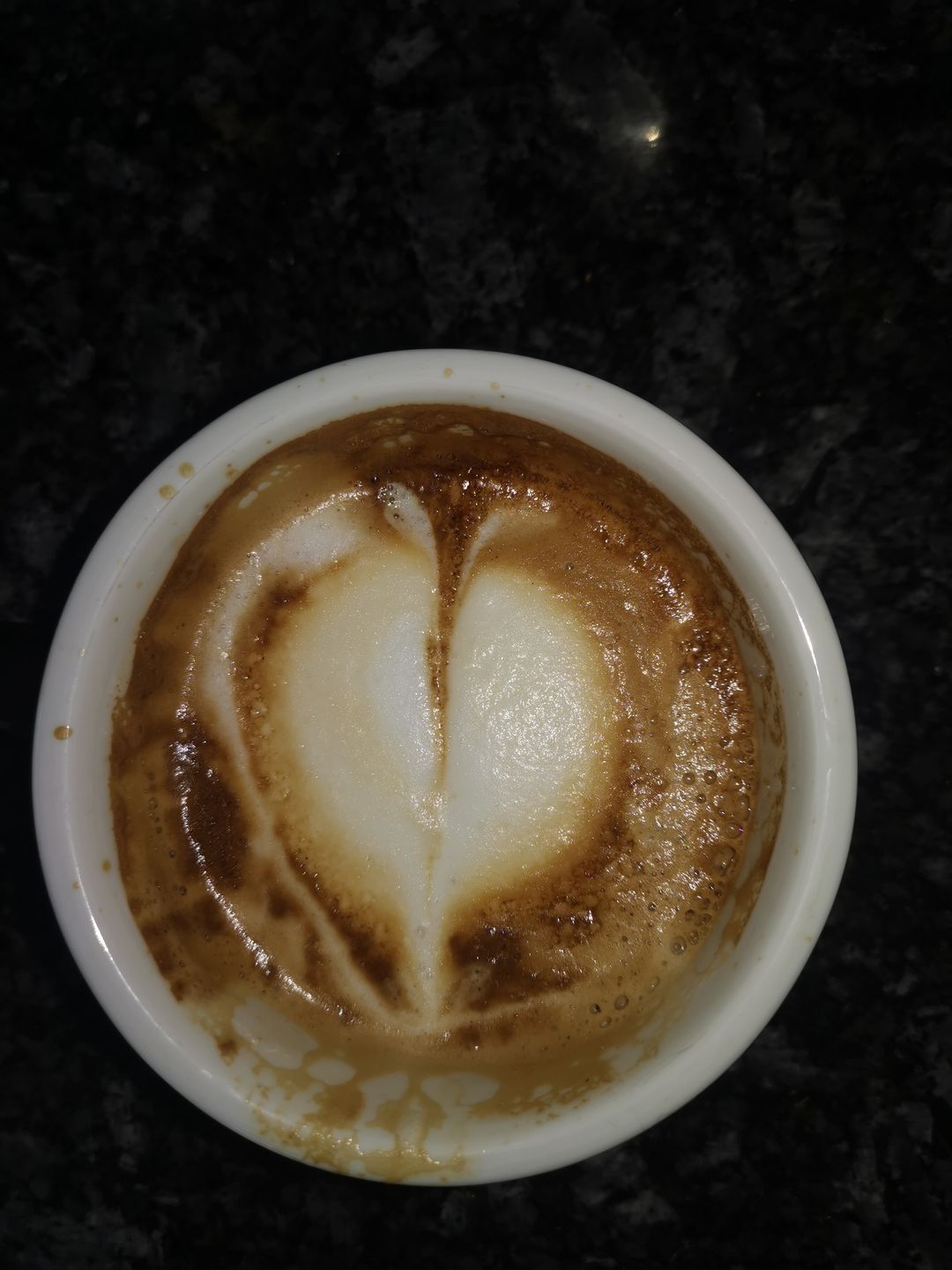 Customer photo review of DEAD OR ALIVE COFFEE Original – Kaffeebohnen, Medium-Dark Röstung, für Espresso & Filter, säurearm