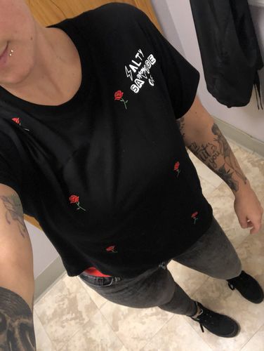 Customer photo review of Ladies Salty Rose Boxy Crew Tee | Black