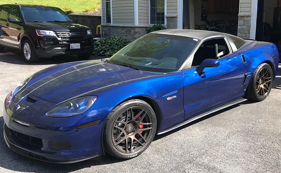 Customer photo review of Corvette C6 Grand Sport / Z06 / ZR1  Side Skirts Rocker Panels