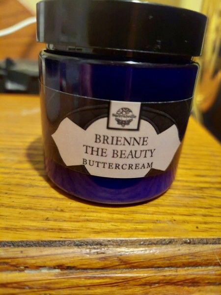 Customer photo review of Brienne the Beauty