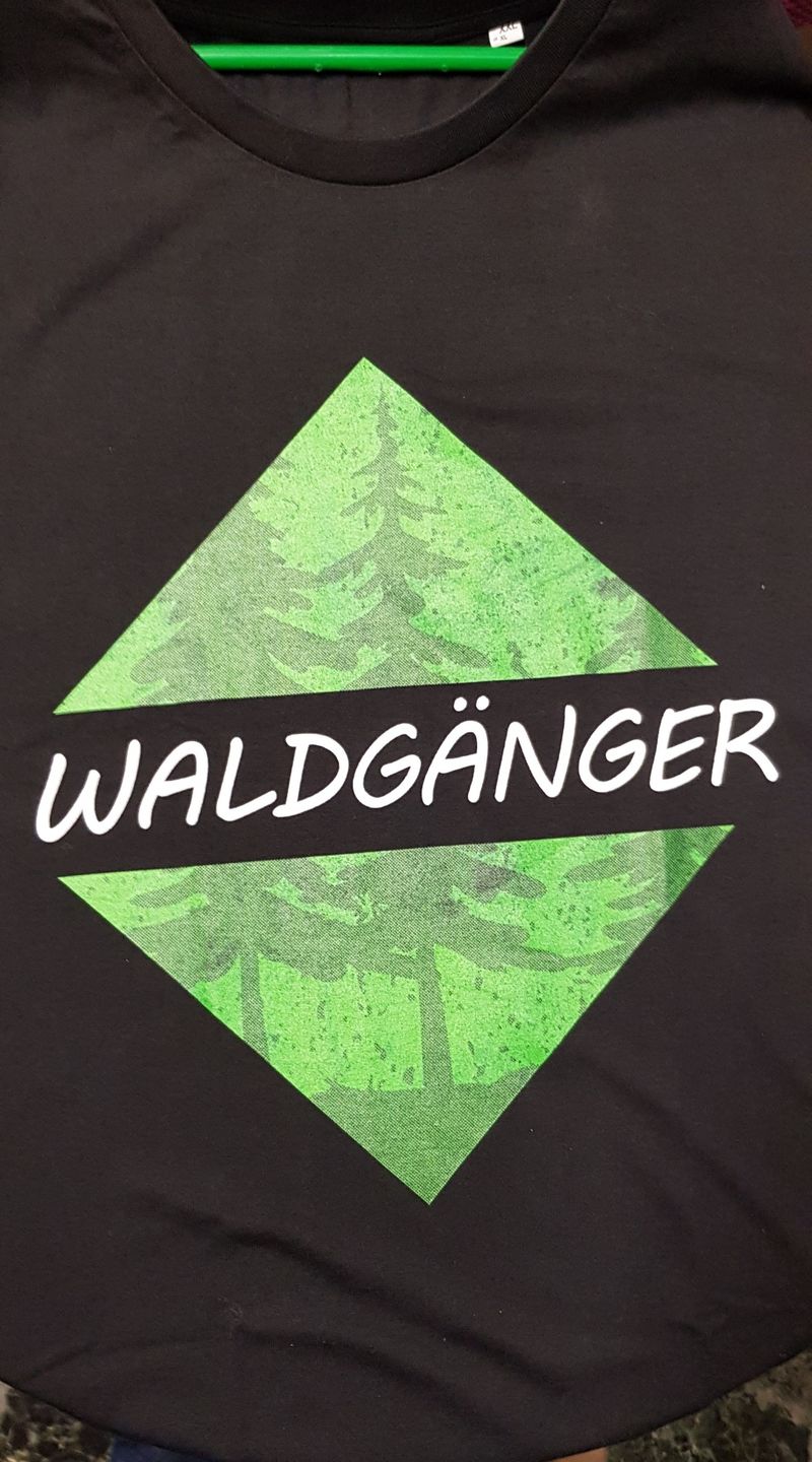 Customer photo review of Der Waldgänger  - Herren Premium Organic Shirt