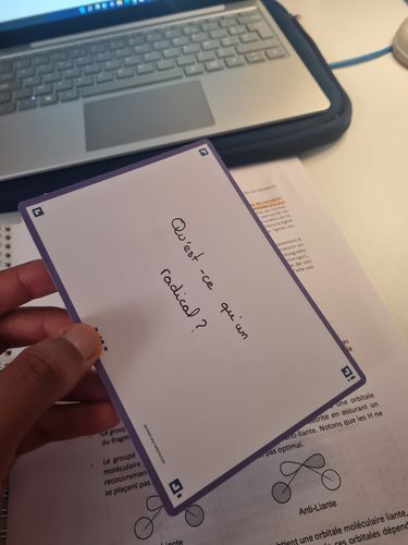 Avis photo d'un client sur Fiches de révision REVISION 2.0 OXFORD # 50 fiches 14,8 x 21 cm - petits carreaux