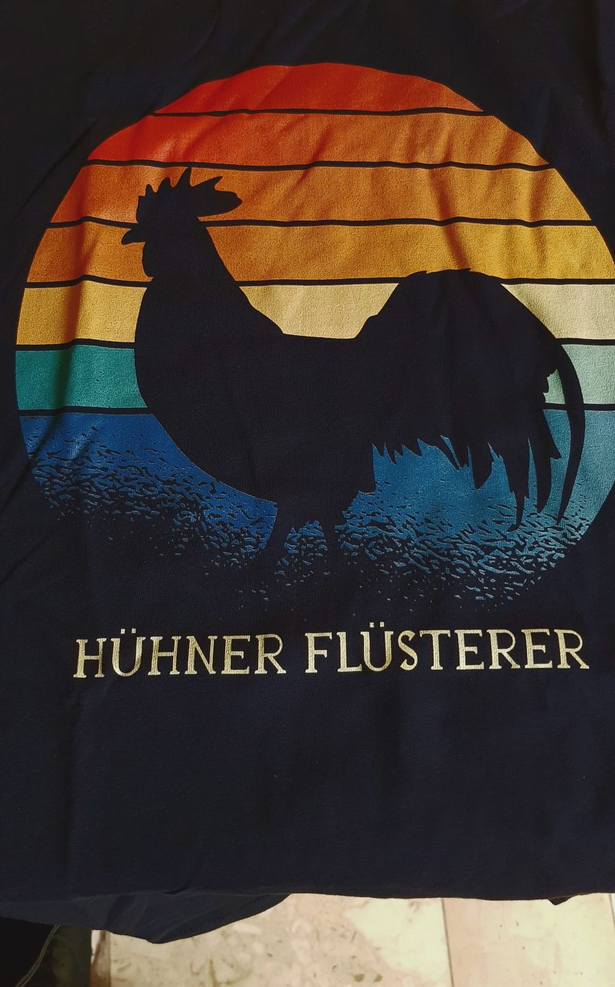 Customer photo review of Der Hühner Flüsterer  - Herren Premium Organic Shirt