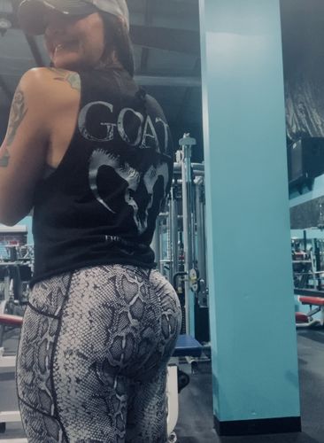 Customer photo review of 119 - Goat Tank Top