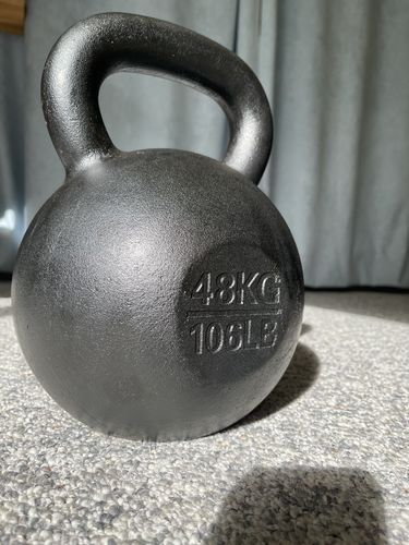 Customer photo review of 48kg / 106lbs E-coated Cast Iron Kettlebell