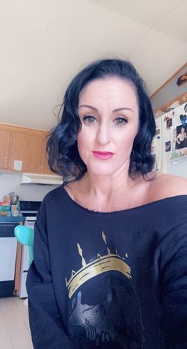 Customer photo review of 70 - Adjust Wide Neck Hoodie