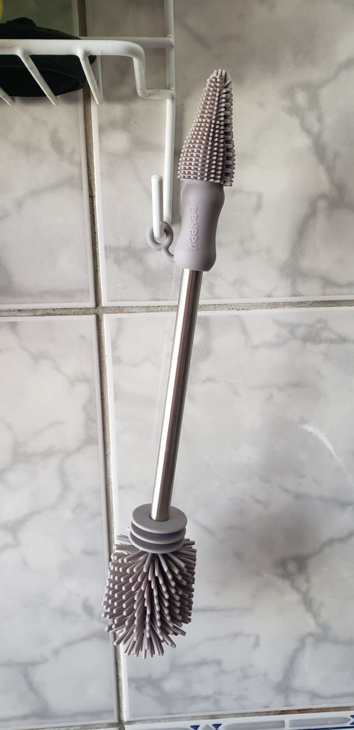 Customer photo review of Cepillo de limpieza silicona Haakaa