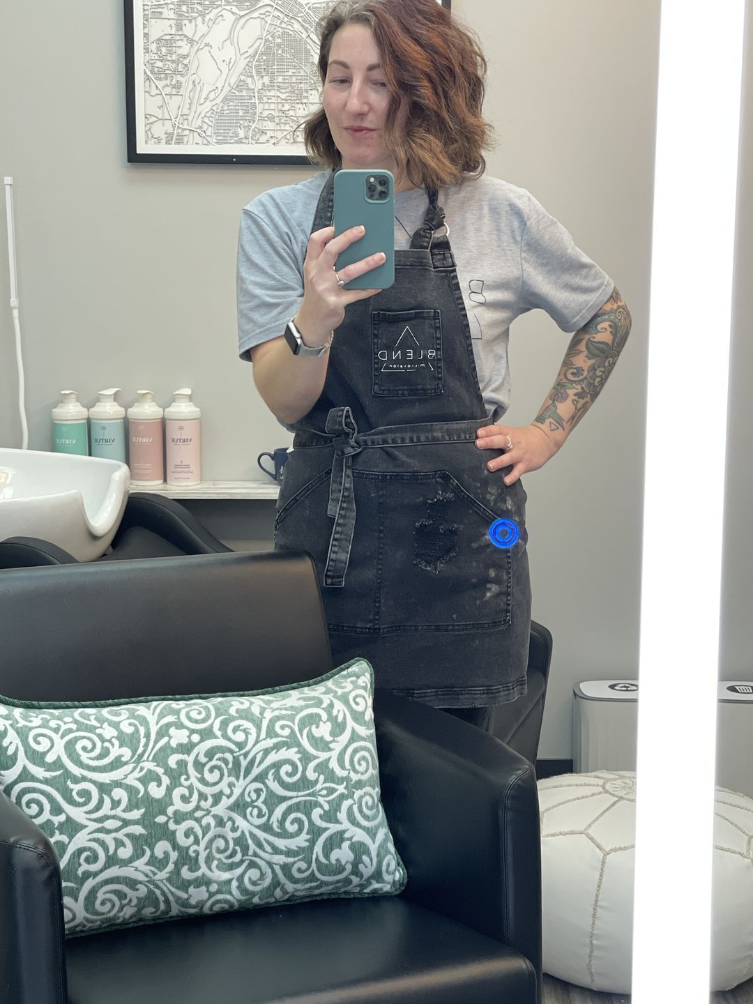 Customer photo review of Black Acid Washed Denim Apron