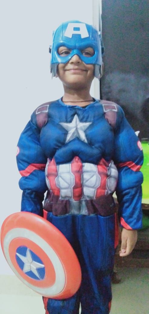 Customer photo review of Fancydresswale Captain America dress for boys