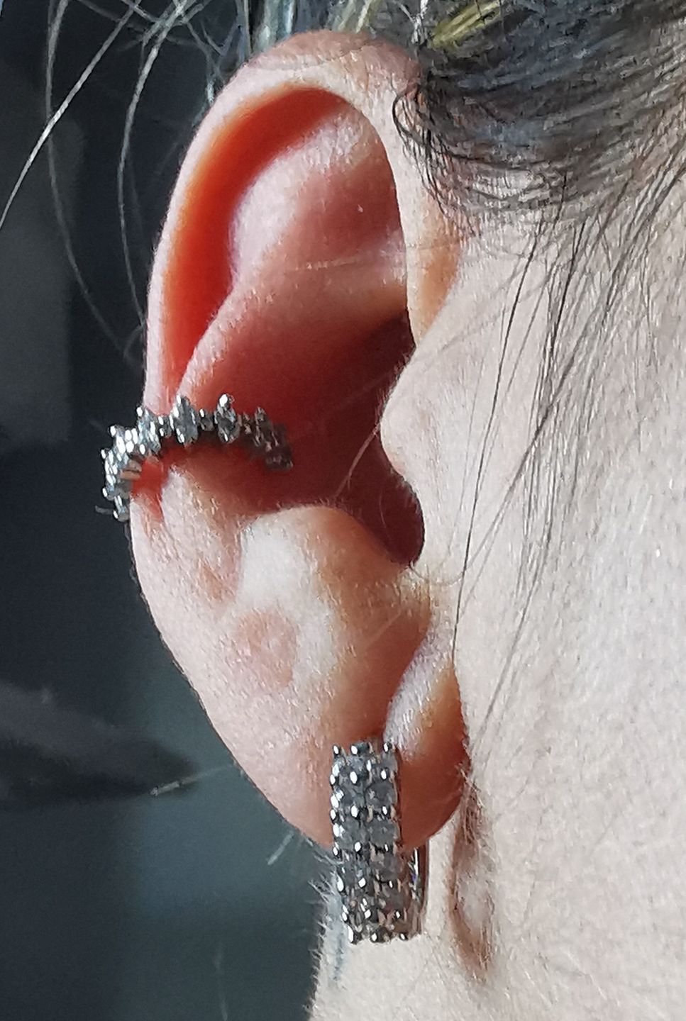 Customer photo review of Brili Ear Cuff | 18K vergoldet