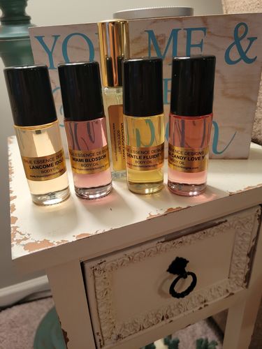 Customer photo review of Escada Miami Blossom Type Body Oil - Womens