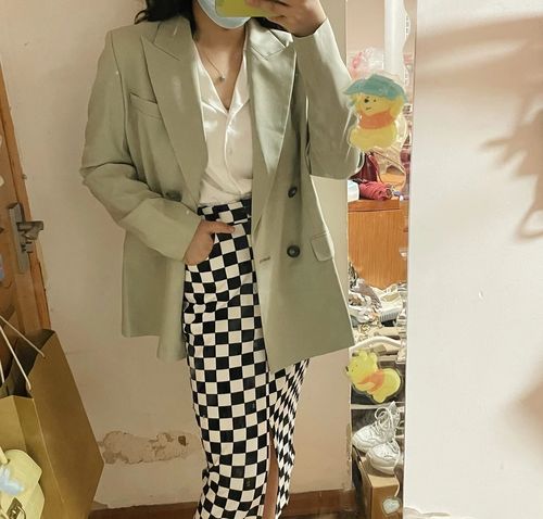 Customer photo review of Peak Collar Double Breasted Blazer