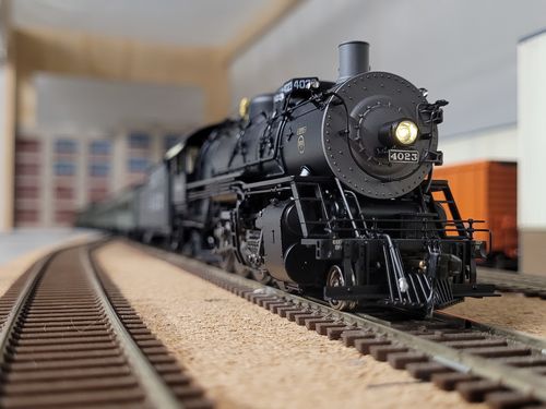 Customer photo review of BLI 4765 ATSF 4000 Class 2-8-2, #4023, w/ switching pilot and large rear headlight, Spoked Main Driver, Oil Tender, Paragon4 Sound/DC/DCC, HO