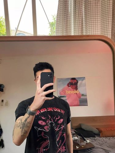 Customer photo review of TO Retro Anime Printed Cotton T-shirt