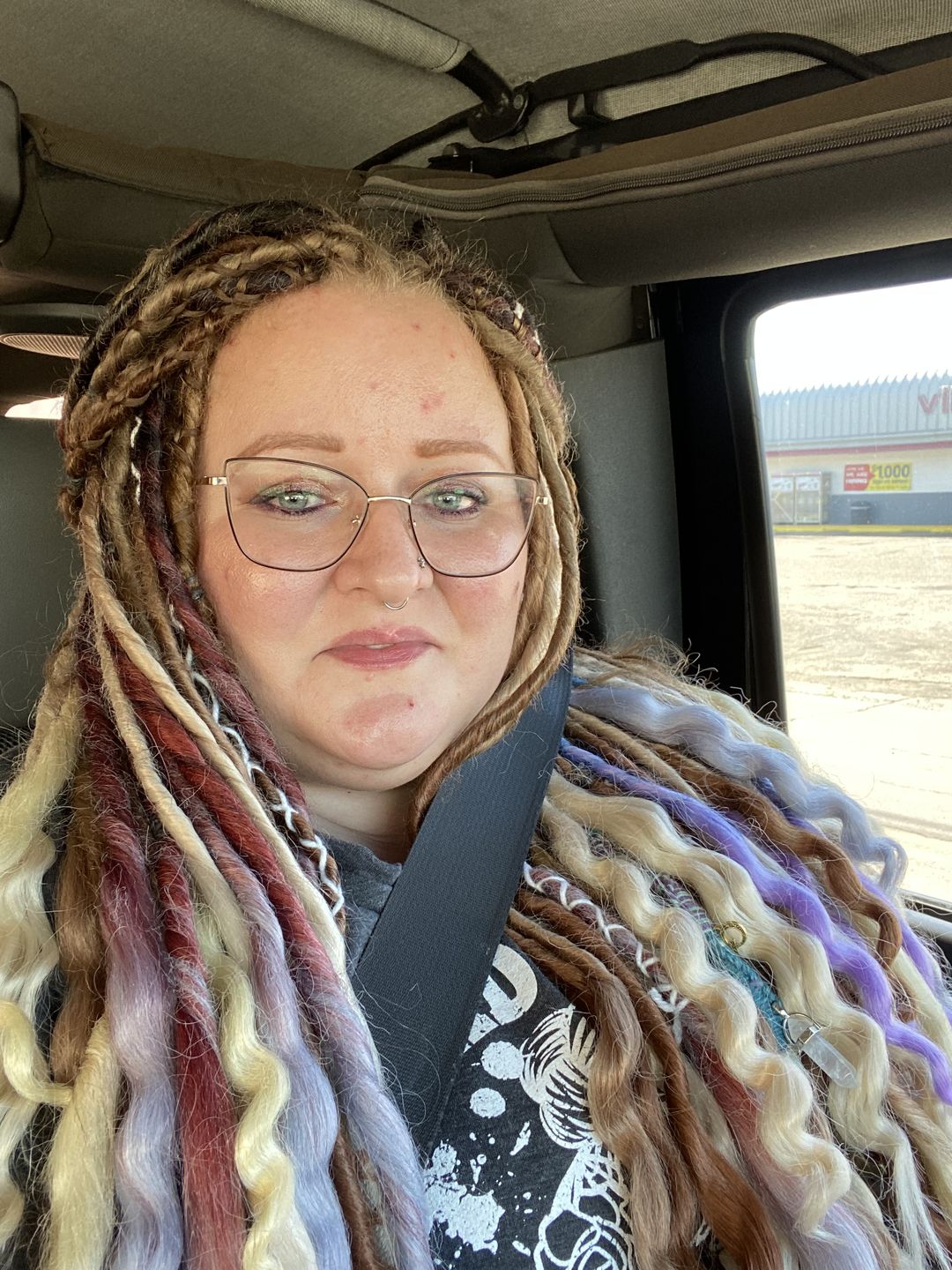 Customer photo review of Cotton Candy Melt - (1 pack of 5 Dreads)