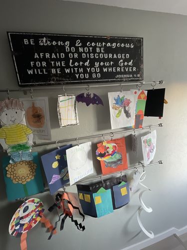 Customer photo review of Be Strong and Courageous Sign Scripture Home Wall Art Decor Rustic Canvas Living Room Decor Bible Verse Sign Joshua 1:9