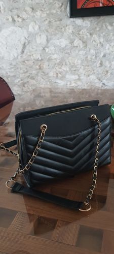 Customer photo review of Lulu Black