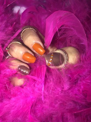 Customer photo review of Gel polish Studios Didier  tropical sun  8ml