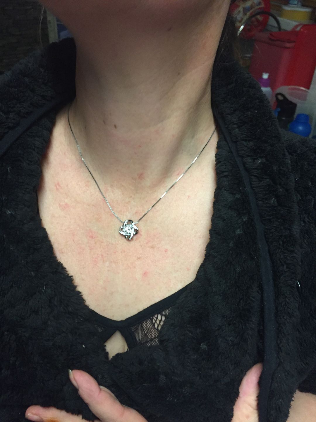 Customer photo review of "To my Soulmate" - Silver Love knot necklace