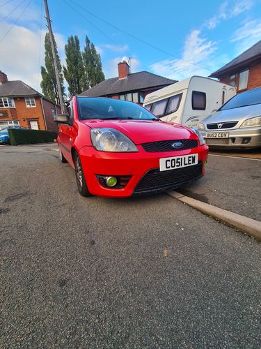 Customer photo review of Ford Fiesta MK6 ST / S Fog Light Armour