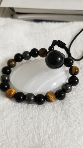 Customer photo review of FREE Today: Double Energy Tiger's eye Bracelet Necklace Set