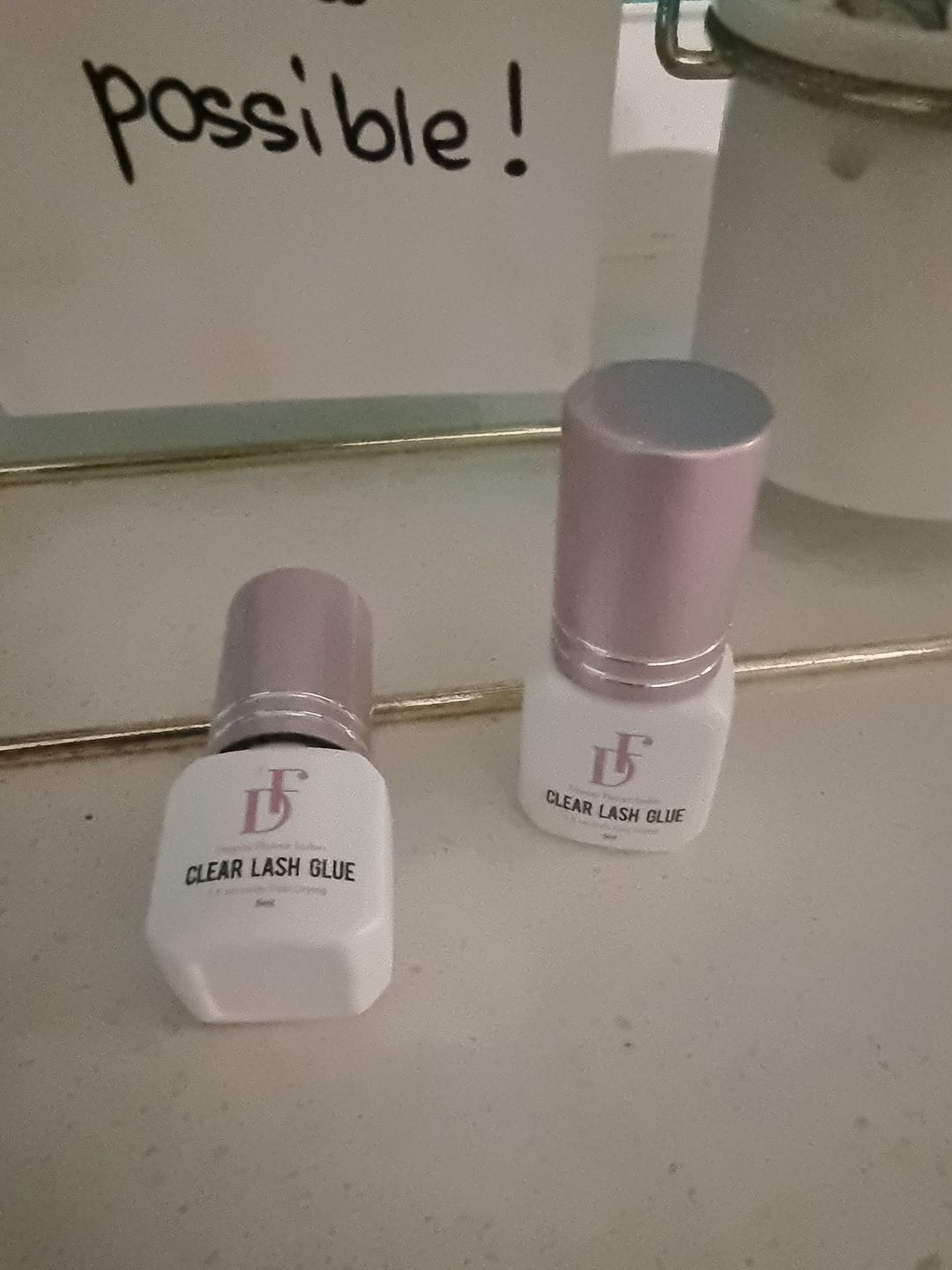 Customer photo review of Clear Glue for Eyelash Extensions 0.3-0.5s Fast Drying