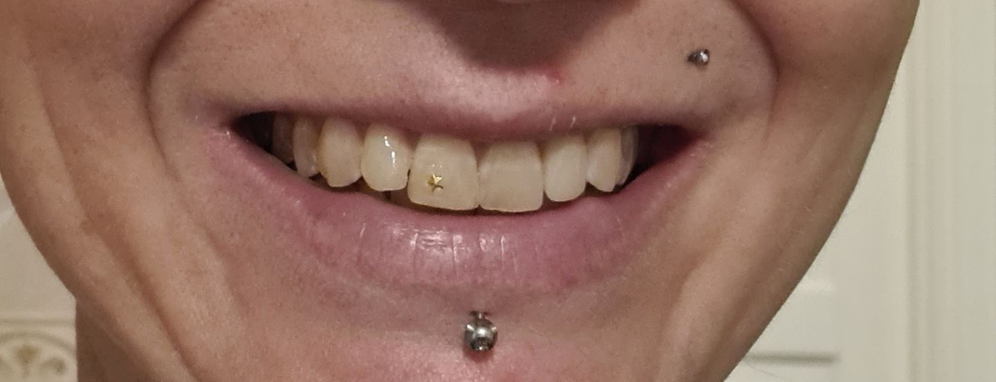Customer photo review of Small Star 24-karat gold