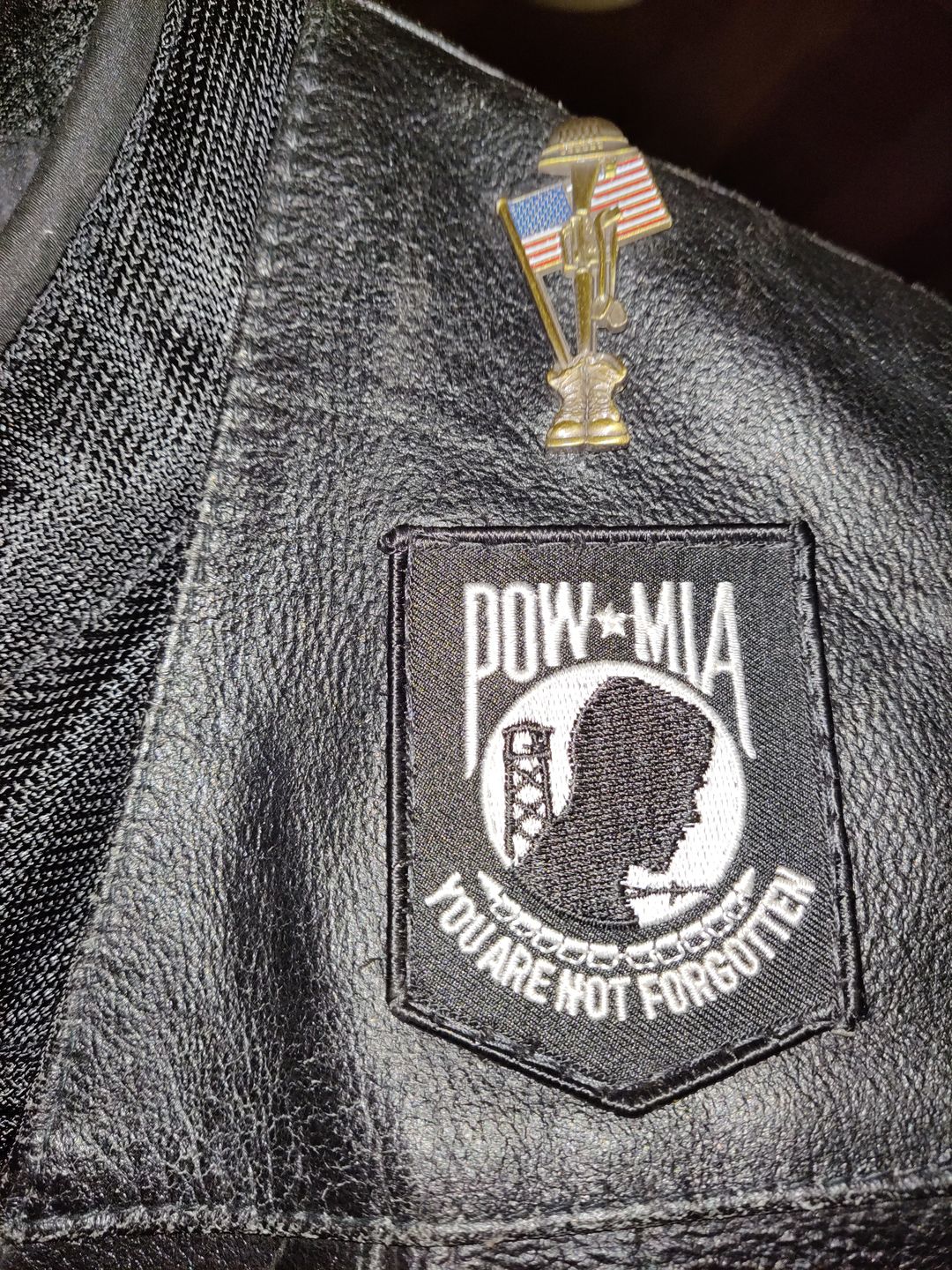 Customer photo review of Fallen Soldier USA Memorial Pin