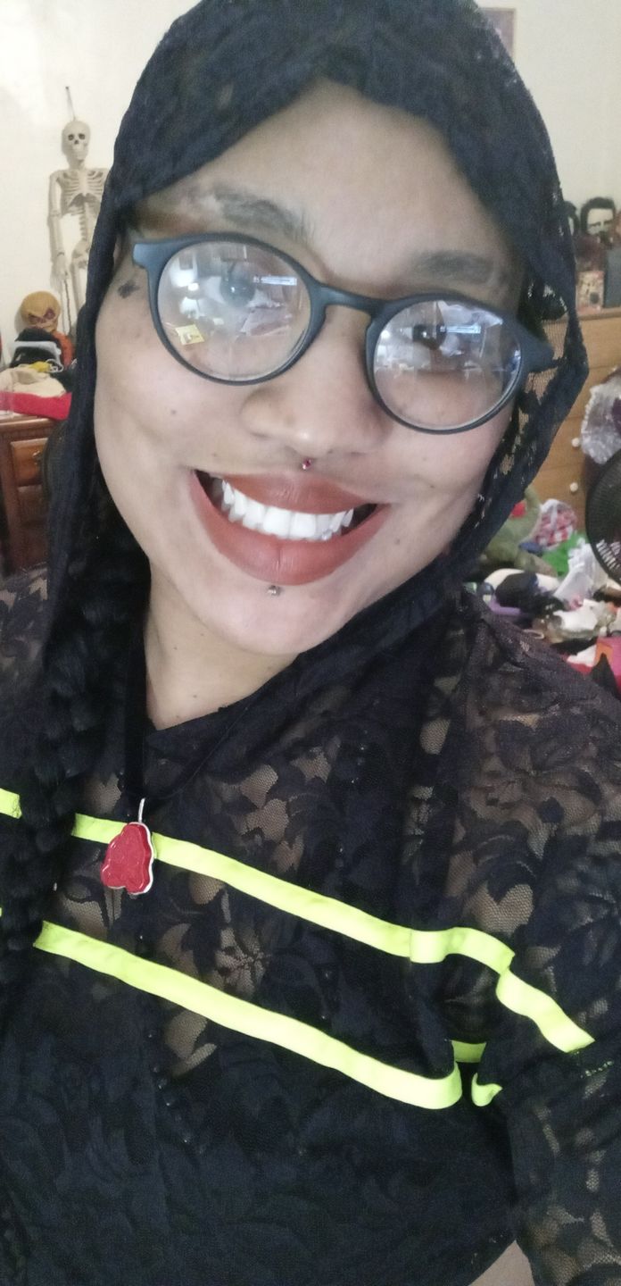 Customer photo review of PRE ORDER - Sleepy Hollow™ Van Garrett Wax Seal Necklace